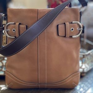 NWT Coach Leather Purse Duffle Shoulder Tan